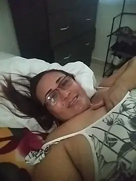 Snapshot of Nini_Love_ chatting on March 24, 2026, 8:47 pm Nini Love online show from March 24, 2026, 8:47 pm