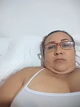 Snapshot of Nini_Love_ chatting on March 30, 2026, 8:48 am Nini Love online show from March 30, 2026, 8:48 am