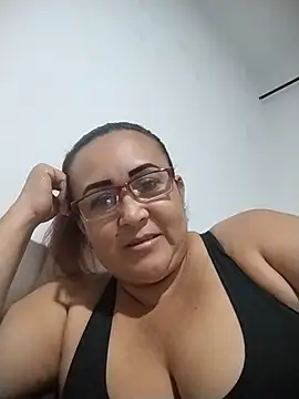 Snapshot of Nini_Love_ chatting on April 1, 2026, 3:07 am Nini Love online show from April 1, 2026, 3:07 am
