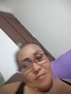 Snapshot of Nini_Love_ chatting on April 3, 2026, 3:15 am Nini Love online show from April 3, 2026, 3:15 am