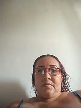 Snapshot of Nini_Love_ chatting on April 7, 2026, 8:09 pm Nini Love online show from April 7, 2026, 8:09 pm