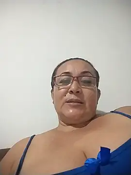 Snapshot of Nini_Love_ chatting on April 8, 2026, 8:25 am Nini Love online show from April 8, 2026, 8:25 am