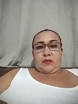 Snapshot of Nini_Love_ chatting on April 11, 2026, 2:16 am Nini Love online show from April 11, 2026, 2:16 am