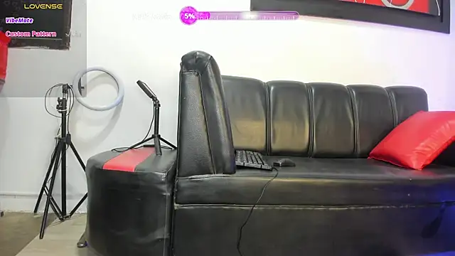 CaramelDesire online show from January 15, 2026, 1:54 am