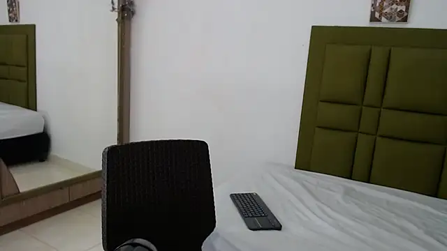 Snapshot of stive_0297 chatting on December 20, 2025, 11:28 am stive 0297 online show from December 20, 2025, 11:28 am