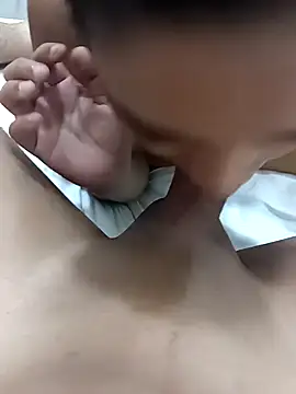 dirtycouplesh online show from May 10, 2026, 9:58 am