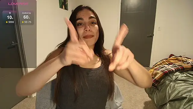 Snapshot of MilaSeren chatting on February 6, 2026, 2:05 am MilaSeren online show from February 6, 2026, 2:05 am