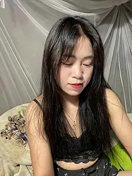 sofia-bae online show from April 4, 2026, 1:08 pm