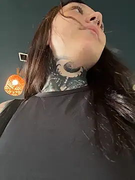 FionaMurr online show from March 21, 2026, 2:05 am