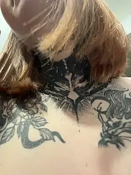 FionaMurr online show from July 6, 2026, 2:08 am