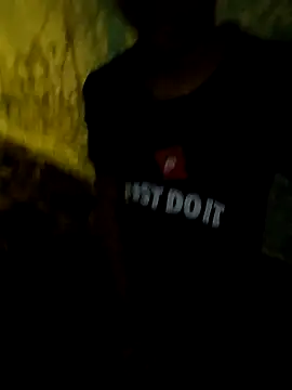 Snapshot of Andreskelly chatting on February 5, 2026, 2:49 am Andreskelly online show from February 5, 2026, 2:49 am