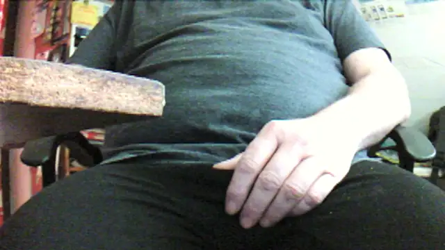 Snapshot of oldmann08 chatting on January 6, 2026, 9:24 am oldmann08 online show from January 6, 2026, 9:24 am