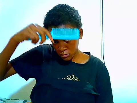 Snapshot of PetiteDoll_06 chatting on April 12, 2026, 11:04 am PetiteDoll 06 online show from April 12, 2026, 11:04 am