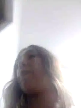 sammymomz02 online show from February 27, 2026, 8:42 pm