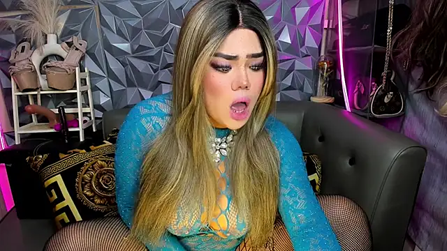 AlwaysHornyMia online show from March 29, 2026, 1:22 pm