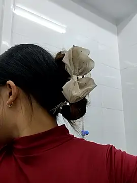 Snapshot of mit0-77 chatting on January 13, 2026, 11:15 am mit0-77 online show from January 13, 2026, 11:15 am