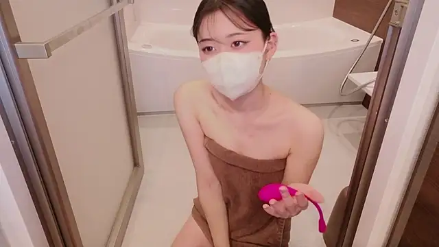 Snapshot of Ms-KARINA chatting on March 5, 2026, 7:48 am Ms-KARINA online show from March 5, 2026, 7:48 am