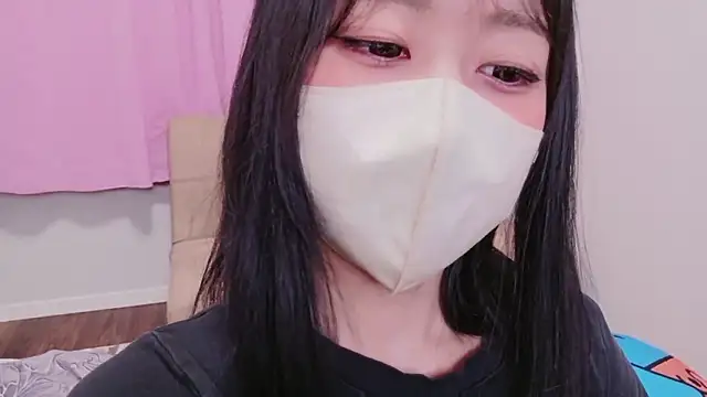 Ms-KARINA online show from March 12, 2026, 5:13 am