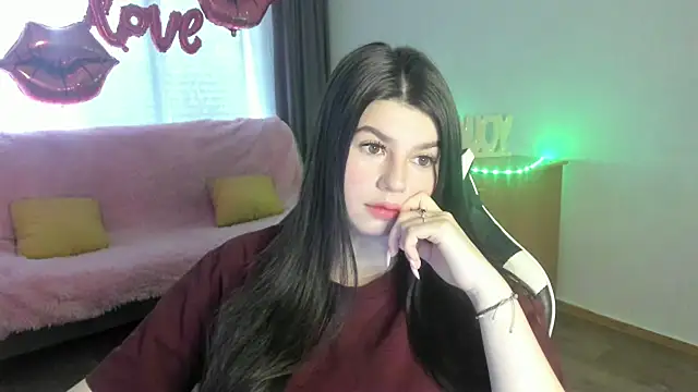 Snapshot of KisaModel chatting on April 23, 2026, 1:18 am KisaModel online show from April 23, 2026, 1:18 am