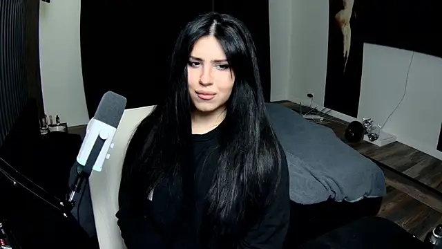 Snapshot of Nicole_Pars chatting on March 1, 2026, 4:42 pm Nicole Pars online show from March 1, 2026, 4:42 pm