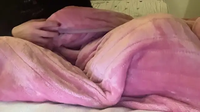 ijustturned18today online show from February 4, 2026, 8:25 pm