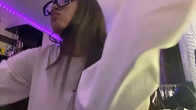 Ronnni Schmidt online show from December 18, 2025, 11:16 am