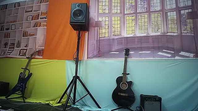 moghelslay online show from February 11, 2026, 8:03 pm