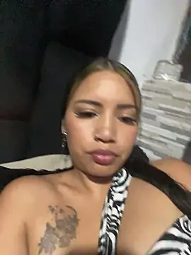 liliymike19 online show from January 8, 2026, 12:02 am