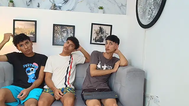 SWEET RABBIT1 online show from December 17, 2025, 7:31 pm