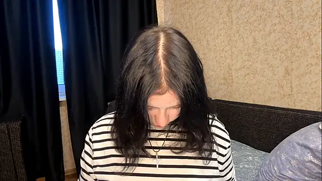 Snapshot of Eva_blo0m chatting on January 8, 2026, 6:59 am Eva blo0m online show from January 8, 2026, 6:59 am