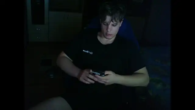 GymGuy0505 online show from January 12, 2026, 3:50 pm