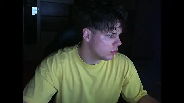 Snapshot of GymGuy0505 chatting on February 22, 2026, 9:46 pm GymGuy0505 online show from February 22, 2026, 9:46 pm