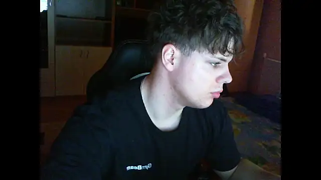 Snapshot of GymGuy0505 chatting on March 15, 2026, 9:04 am GymGuy0505 online show from March 15, 2026, 9:04 am