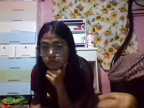 SexyApril online show from December 22, 2025, 9:17 am