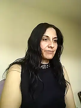 Snapshot of DommeVioleta chatting on December 19, 2025, 10:06 pm DommeVioleta online show from December 19, 2025, 10:06 pm