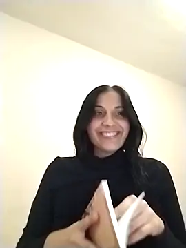 Snapshot of DommeVioleta chatting on December 21, 2025, 5:03 am DommeVioleta online show from December 21, 2025, 5:03 am