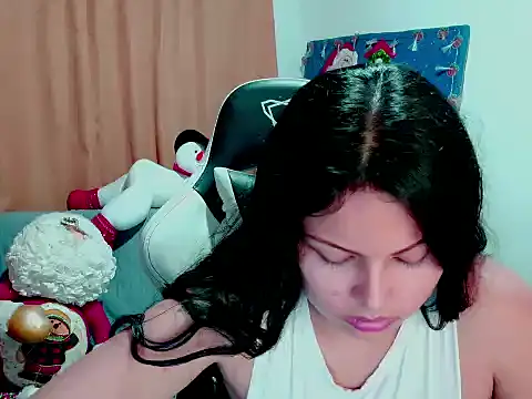 Snapshot of milk_hot_mafe chatting on December 15, 2025, 1:43 am milk hot mafe online show from December 15, 2025, 1:43 am