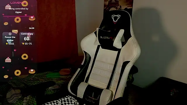 Snapshot of milk_hot_mafe chatting on February 27, 2026, 3:06 am milk hot mafe online show from February 27, 2026, 3:06 am