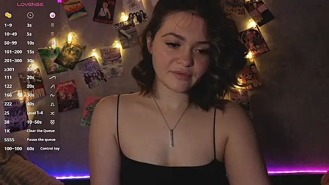 YummyTira online show from December 19, 2025, 12:39 am