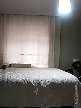 Snapshot of NovaMia chatting on February 9, 2026, 8:07 am NovaMia online show from February 9, 2026, 8:07 am