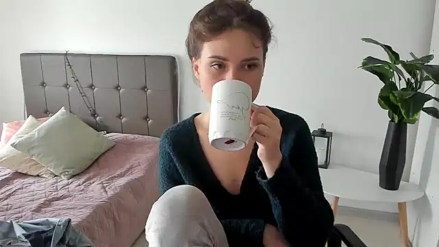 Jessy lil online show from February 8, 2026, 10:07 am