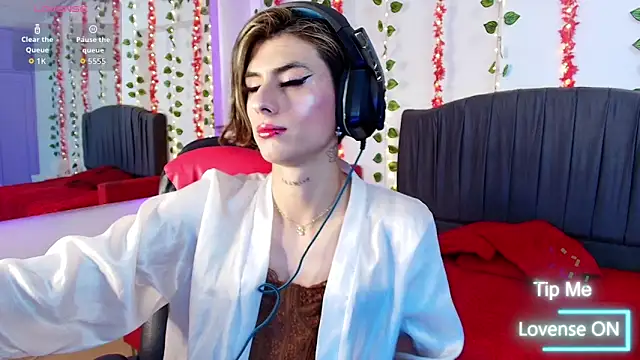 Snapshot of Hot_Alan1 chatting on January 14, 2026, 2:23 pm Hot Alan1 online show from January 14, 2026, 2:23 pm