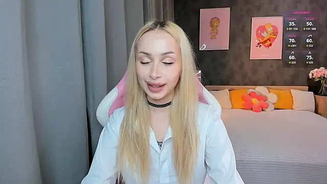 Snapshot of LanaMiracle chatting on February 26, 2026, 4:00 am LanaMiracle online show from February 26, 2026, 4:00 am