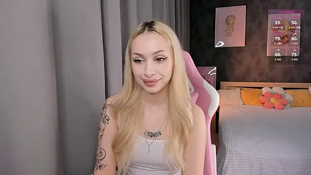 Snapshot of LanaMiracle chatting on March 2, 2026, 5:08 am LanaMiracle online show from March 2, 2026, 5:08 am