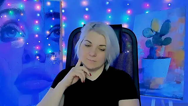 EvaEvals online show from December 15, 2025, 7:23 am