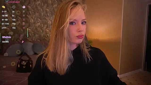 MollyyMayy online show from May 14, 2026, 1:23 am