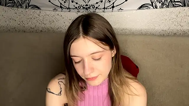 Snapshot of Shining_Robi chatting on December 21, 2025, 11:28 am Shining Robi online show from December 21, 2025, 11:28 am