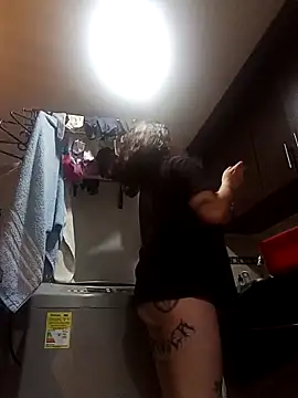 Divine Pouvoir online show from April 16, 2026, 12:39 pm