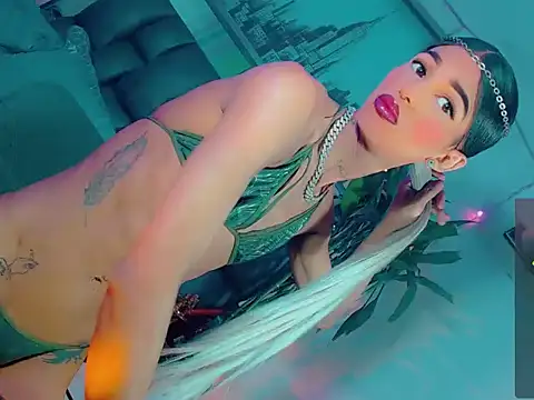 agathaferrer3 online show from April 12, 2026, 10:53 am