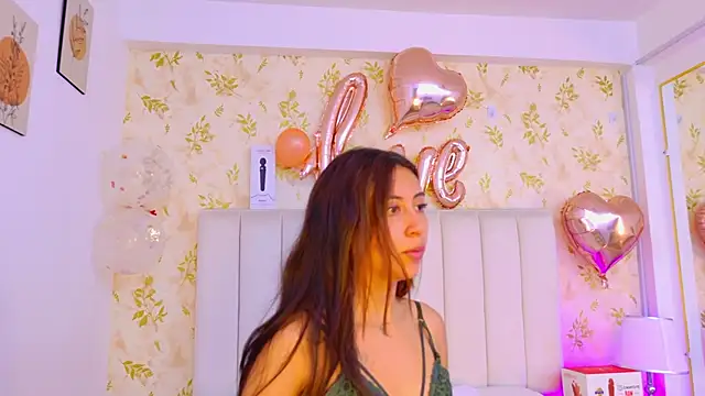 Celeste Clarke online show from February 12, 2026, 7:53 pm